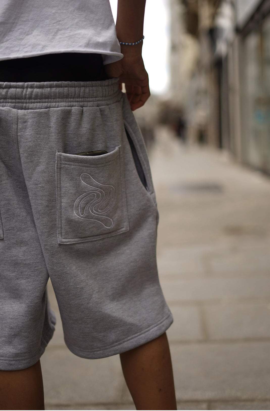 SHORT ASCENZ GRIS